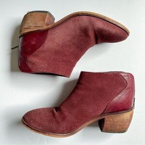 Size 9 burgundy suede booties